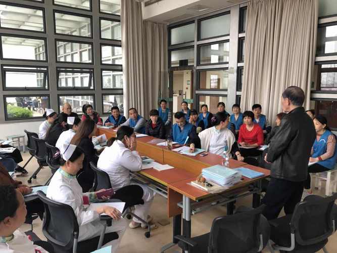 上海市黄浦区医院陪护服务推荐上海倍爱健康管理?